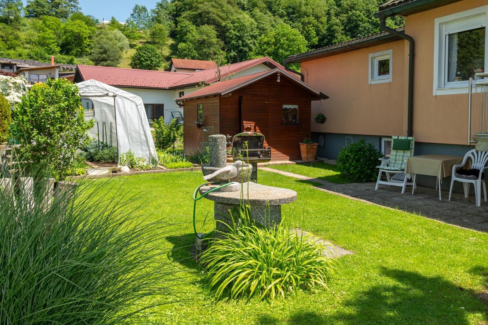 Relax Apartma Peter Птуй Екстериор снимка