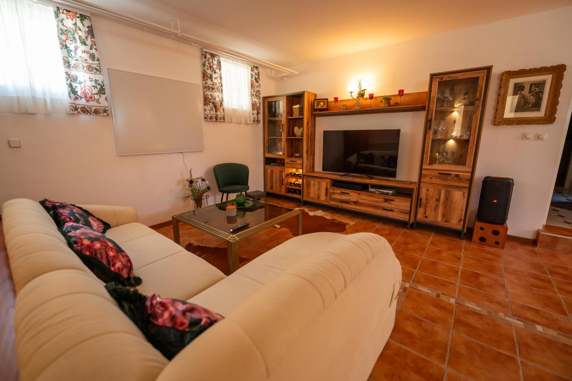 Relax Apartma Peter Птуй Екстериор снимка